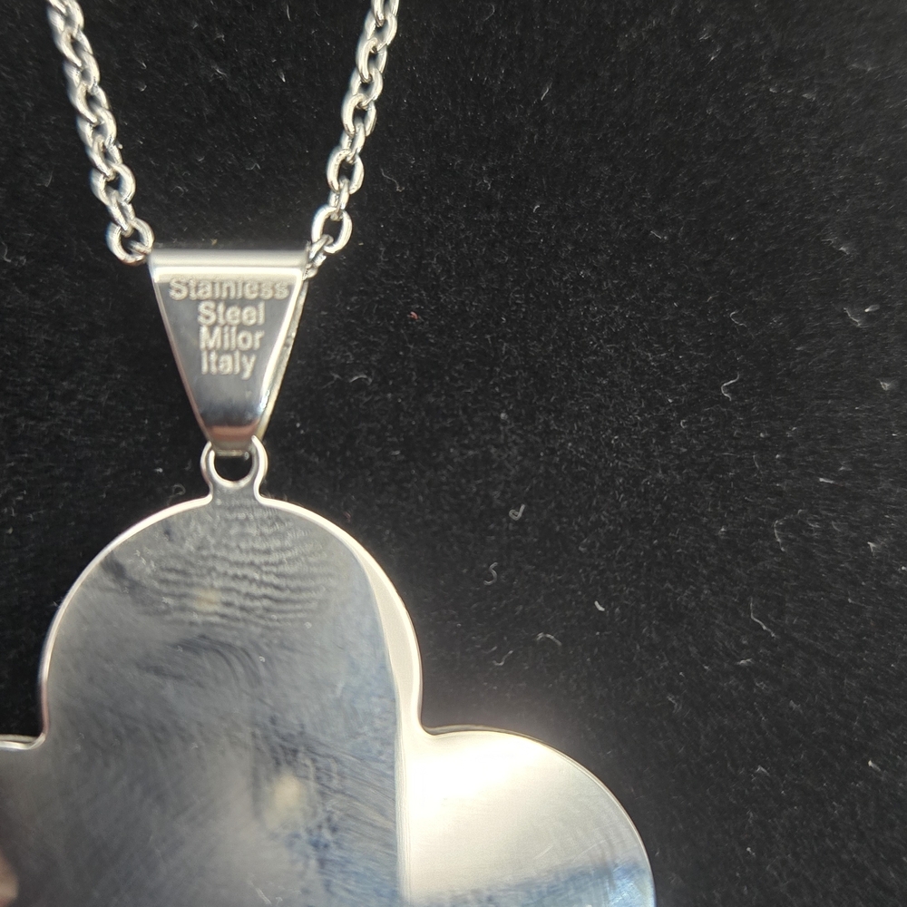 Elegant Silver Heart Pendant Necklace
